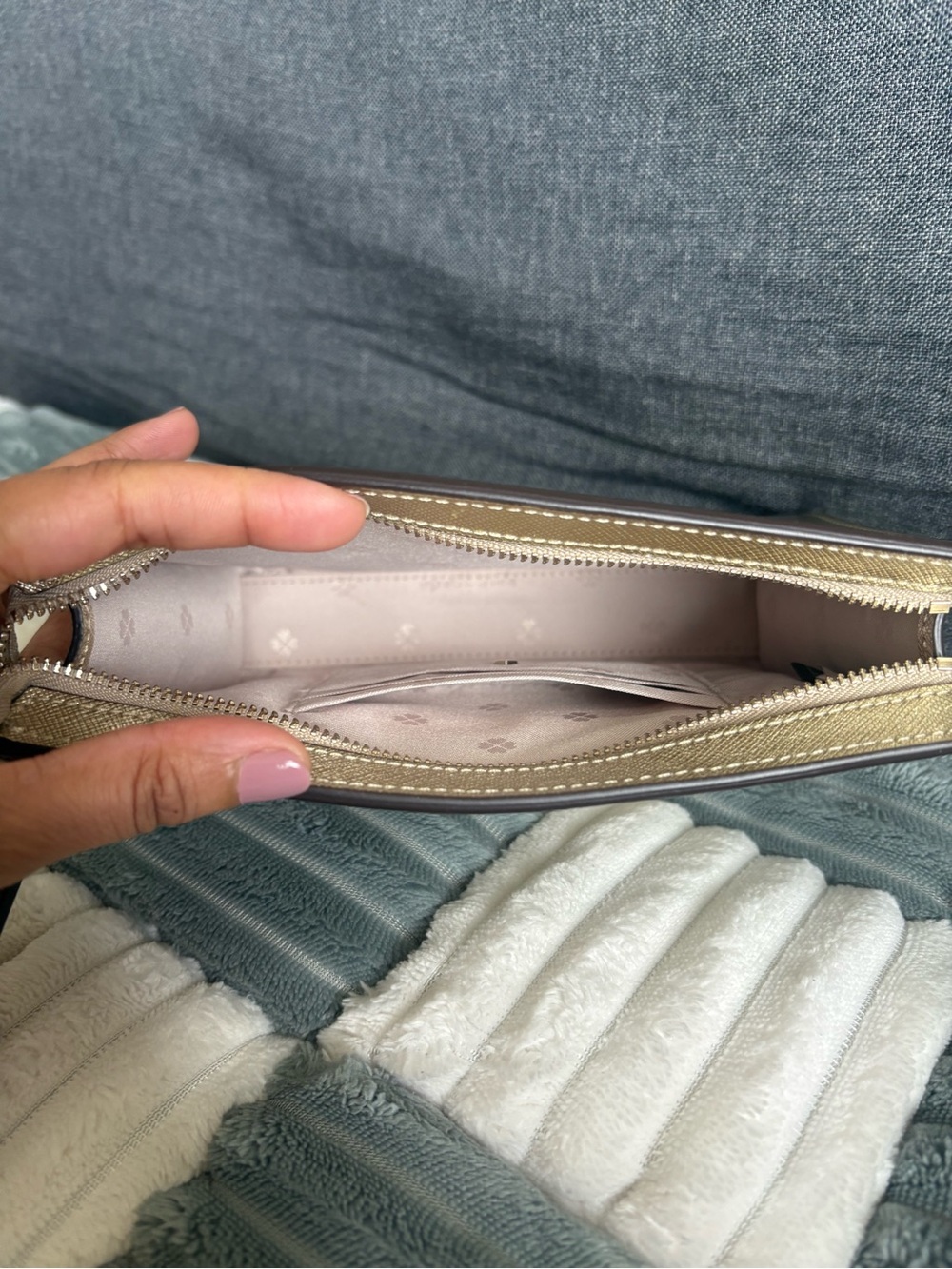 kate spade Metallic Gold clutch Bag - Picture 5 of 6